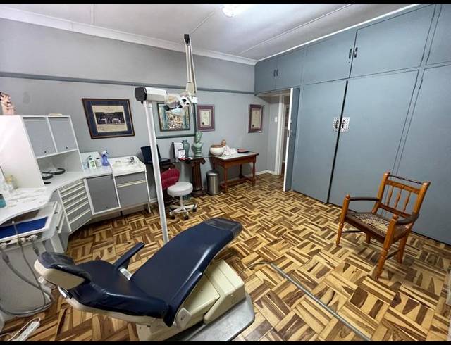 BUSINESS PROPERTY TO RENT IN LYTTELTON